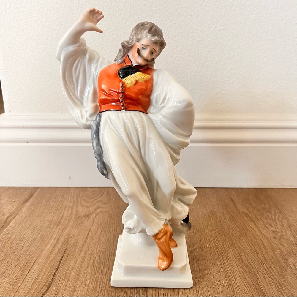VERY RARE Vintage 1930s Herend Porcelain Figurine Hungarian Folk Dancer 11.5"